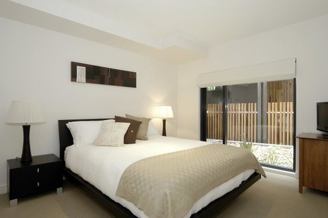 C-Scape Water Front Apartment - Inverell Accommodation 5