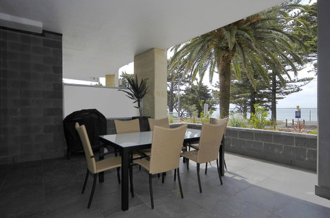 C-Scape Water Front Apartment - Inverell Accommodation 14
