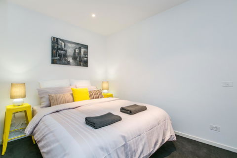 Complete Host The River Apartments - Inverell Accommodation 2