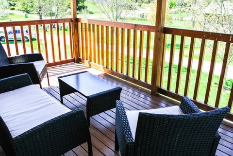 Beechworth Cedar Cottages - Inverell Accommodation 5