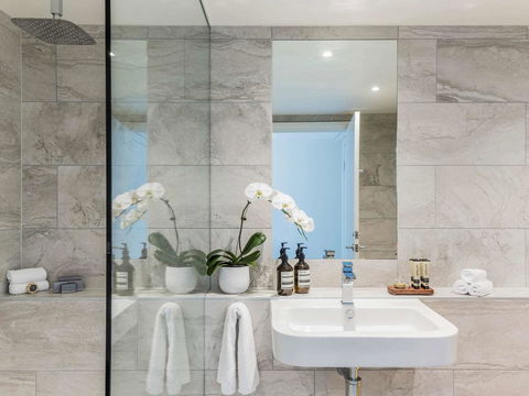 Quay West Suites Melbourne - Inverell Accommodation 28