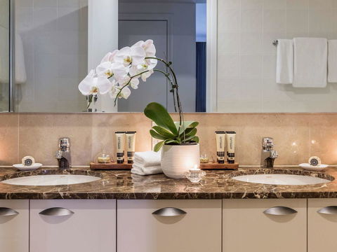 Quay West Suites Melbourne - Inverell Accommodation 29