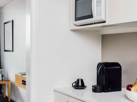 Quay West Suites Melbourne - Inverell Accommodation 41