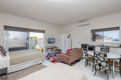 Cottages For Couples - Inverell Accommodation 7