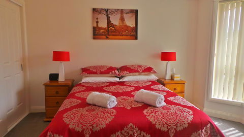 The Bell House - Inverell Accommodation 1