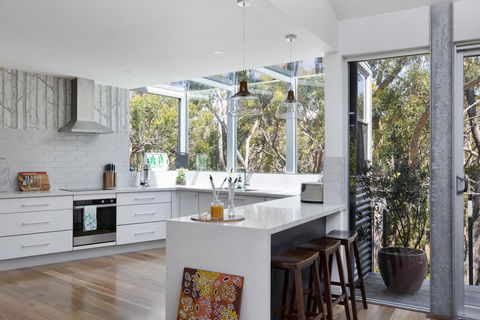 The Bird House - Inverell Accommodation 1