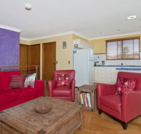 THE BOARDROOM ON BANKSIA - 11 Banksia Ave Bonny Hills - Inverell Accommodation