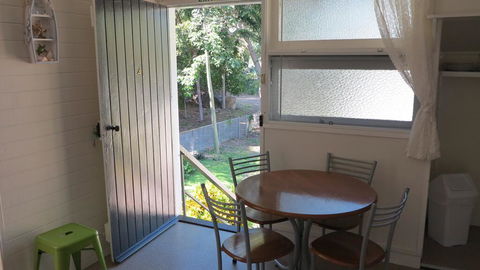 The Captain's Manor On Cook Unit 4 - Inverell Accommodation 1