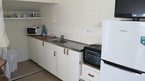 The Captain's Manor On Cook Unit 4 - Inverell Accommodation 2