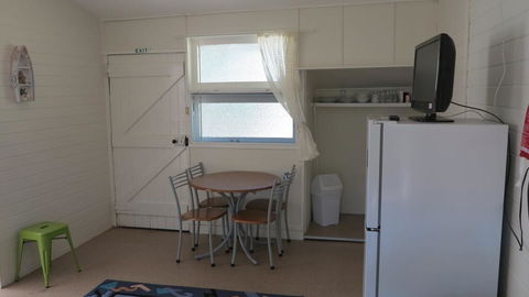The Captain's Manor On Cook Unit 4 - Inverell Accommodation 3
