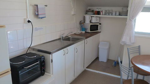 The Captain's Manor On Cook Unit 5 - Inverell Accommodation 2