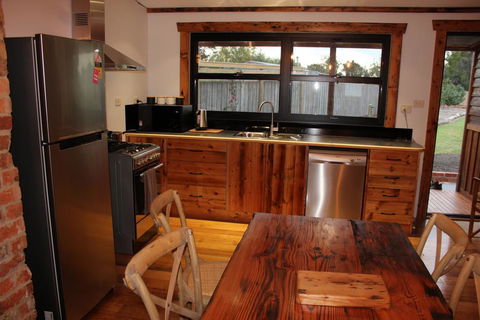 The Cottage - Inverell Accommodation 1