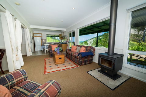 The Cottage At The Bryn At Tilba - Inverell Accommodation 3