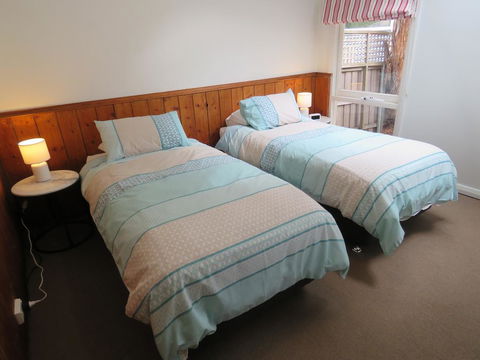 The Cottage South Hobart - Inverell Accommodation 3