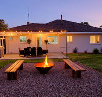 The Farmhouse. - Inverell Accommodation