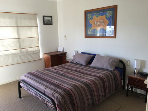 The Jewel Of The Bay - Inverell Accommodation 2