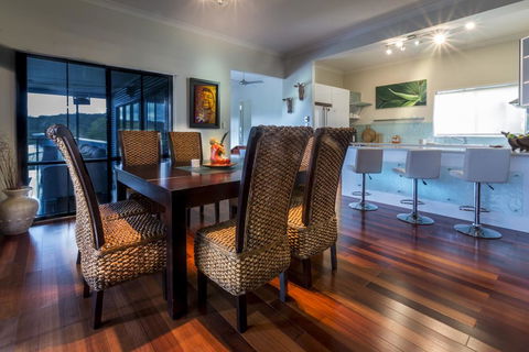 The Mountain View Retreat - Inverell Accommodation 3