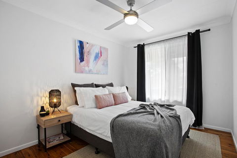 The Neo Stylish Central Apartment With Aircon Courtyard And Netflix - Inverell Accommodation 0