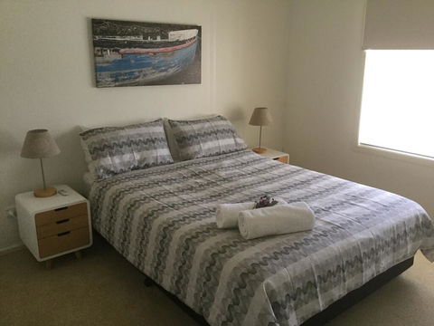 The Red Door - Inverell Accommodation 3