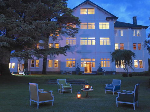 The Robertson Hotel - Inverell Accommodation 0