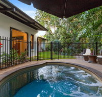 The Tropical Sanctuary - Inverell Accommodation