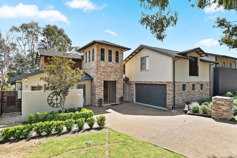 The Vintage Manor - Inverell Accommodation 0