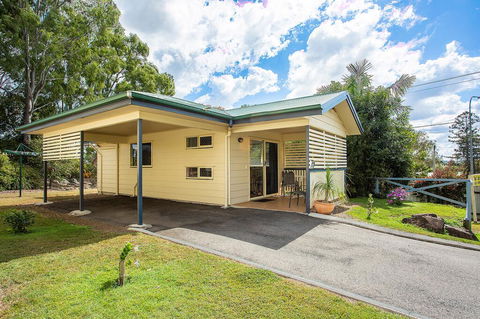 Tiaro Tourist Stopover - Inverell Accommodation 1