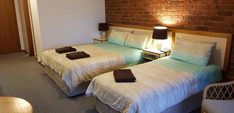 Tooleybuc Club Motor Inn - Inverell Accommodation 1