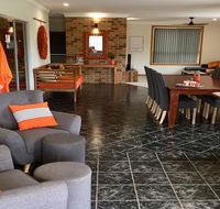 Top Deck Beachside - Inverell Accommodation