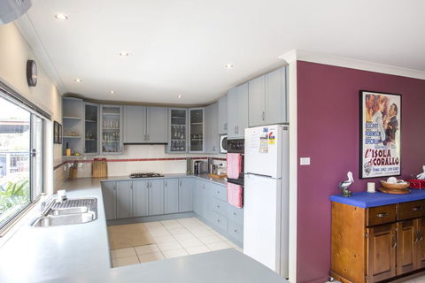 Torquay Drive 22 - Inverell Accommodation 3