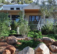 Tree Lodge - Inverell Accommodation