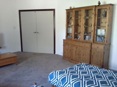 Tree Lodge - Inverell Accommodation 3