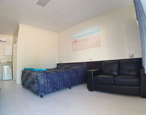 Tropical City Motor Inn - Inverell Accommodation 2