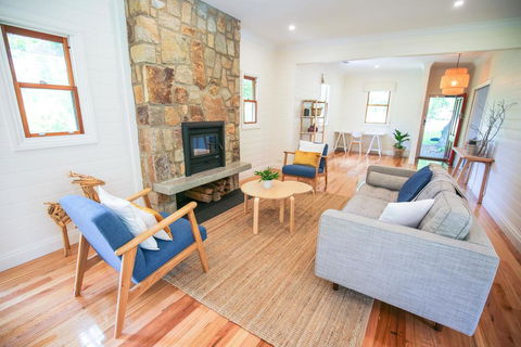 Two Oaks - Inverell Accommodation 0
