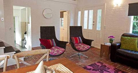 Tyneside Gatehouse - Inverell Accommodation 2