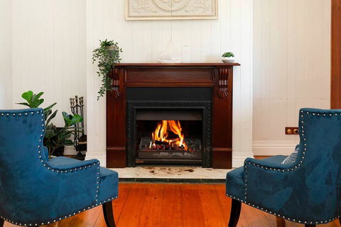 Ultimate Family Home - 3 Bedroom Lux Retreat With Private Pool, Spa And Incredible Views - Inverell Accommodation 3