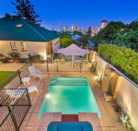 Ultimate Family Home - 3 Bedroom Lux Retreat with Private Pool Spa and Incredible Views - Inverell Accommodation