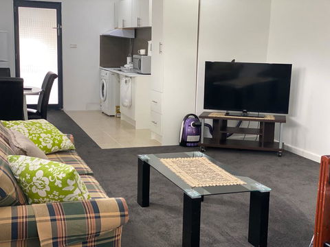 Unforgettable Studio For Family - Inverell Accommodation 1