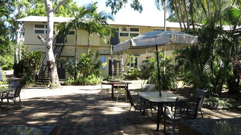 Unit 2 The Barracks Arcadia - Inverell Accommodation 2