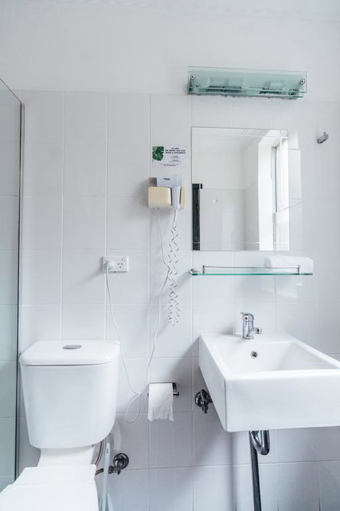 UNO Hotel Sydney - Inverell Accommodation 3