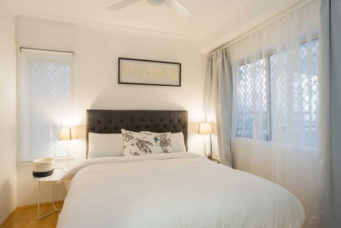 Urban Escape - Strathfield - Inverell Accommodation 3