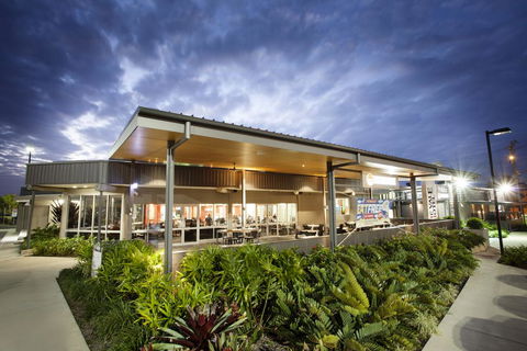 Vale Hotel - Inverell Accommodation 0