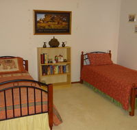 Vella Room - Inverell Accommodation