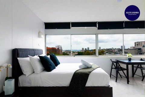 Views To Die For// Studio Rushcutters Bay // Free Parking - Inverell Accommodation 0