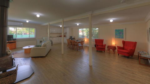 Village Stays Coldstream Gallery Bungalow - Inverell Accommodation 1