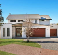 Vineyard Views - Inverell Accommodation