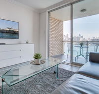 Wake up to Sydney Harbour - Inverell Accommodation