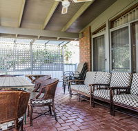 Water's Edge Bundalong - Inverell Accommodation