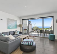 WATERFRONT SEVEN - In the heart of Lorne - Inverell Accommodation