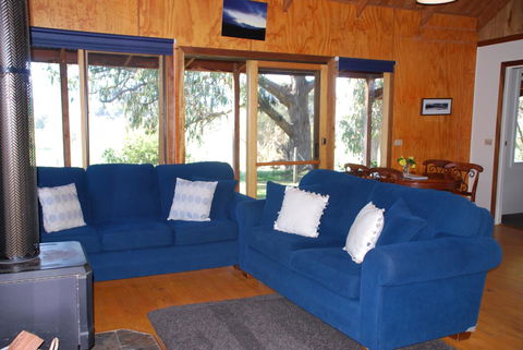 Bluegum Ridge Cottages - Inverell Accommodation 18